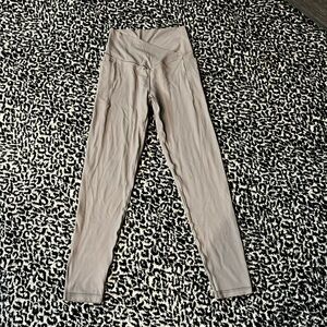 Gray aerie offline leggings. Size medium